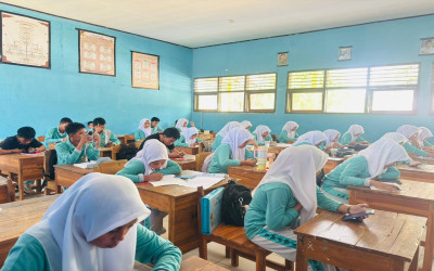 SMAN 1 KONSEL GELAR SIMULASI SUMATIF BERBASIS ANDROID