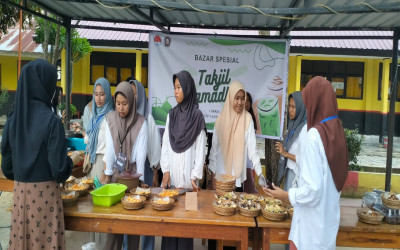 Bazar Ramadhan di SMAN 1 Konawe Selatan Meriah dengan Menu Beragam