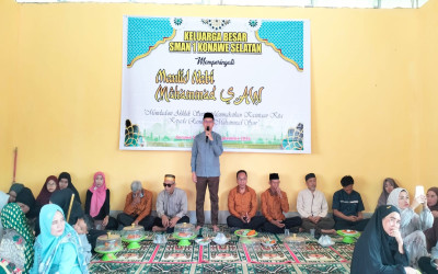 SMAN 1 Konawe Selatan Meriahkan Maulid Nabi Muhammad SAW dengan Jejeran Male yang Memukau