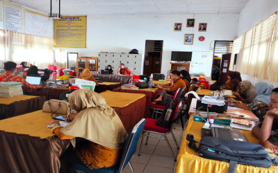 Sambut Program Sekolah Adiwiyata, SMAN 1 Konawe Selatan Bentuk Tim Kerja